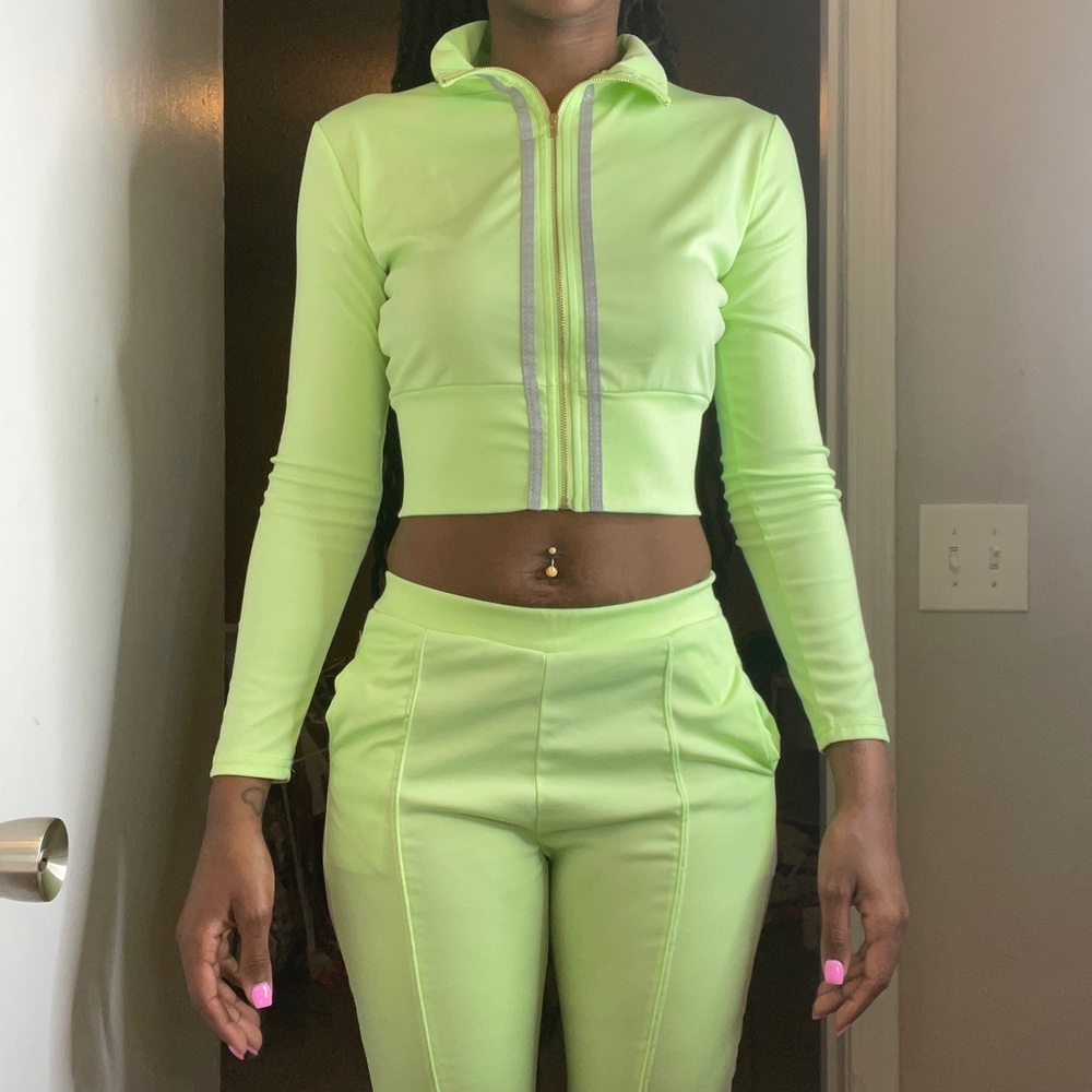 Slimey cropped two piece